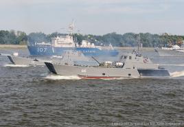 Ein Landeschiff der neuen Generation erhält die Navy of Russia New Landing Ships